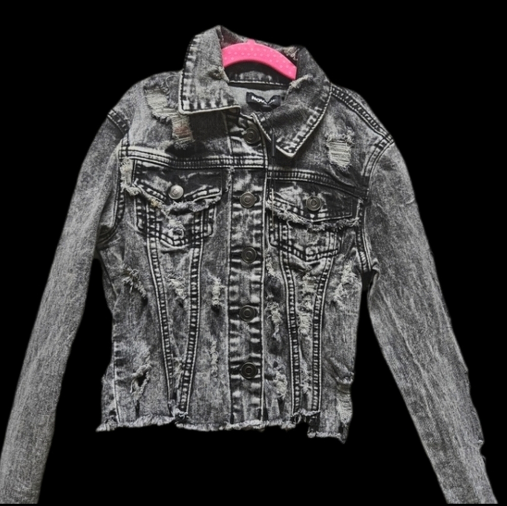 NWT Fashion Nova Kids Distressed Denim Jacket – Size 5T